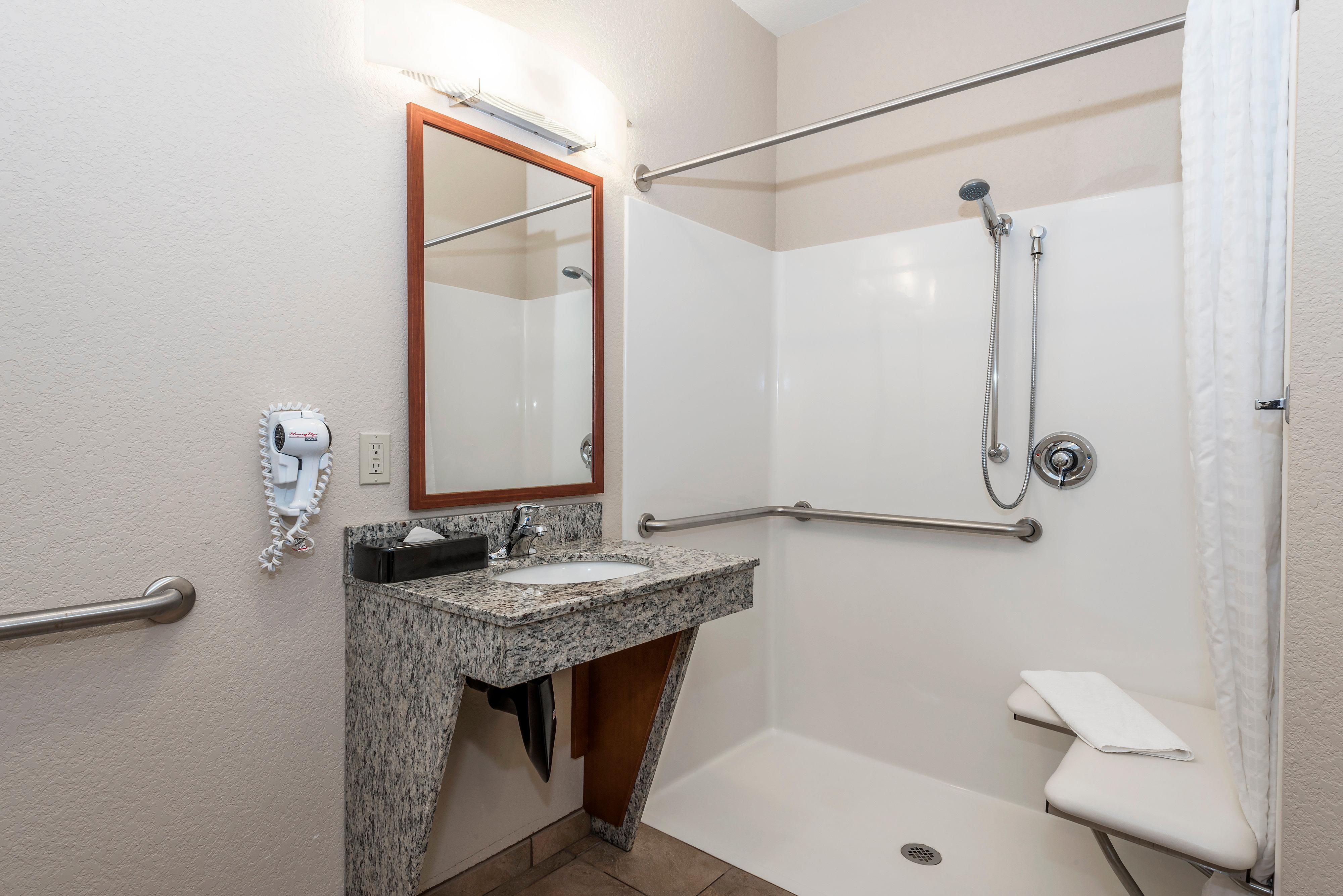 Candlewood Suites Burlington By Ihg Exterior photo