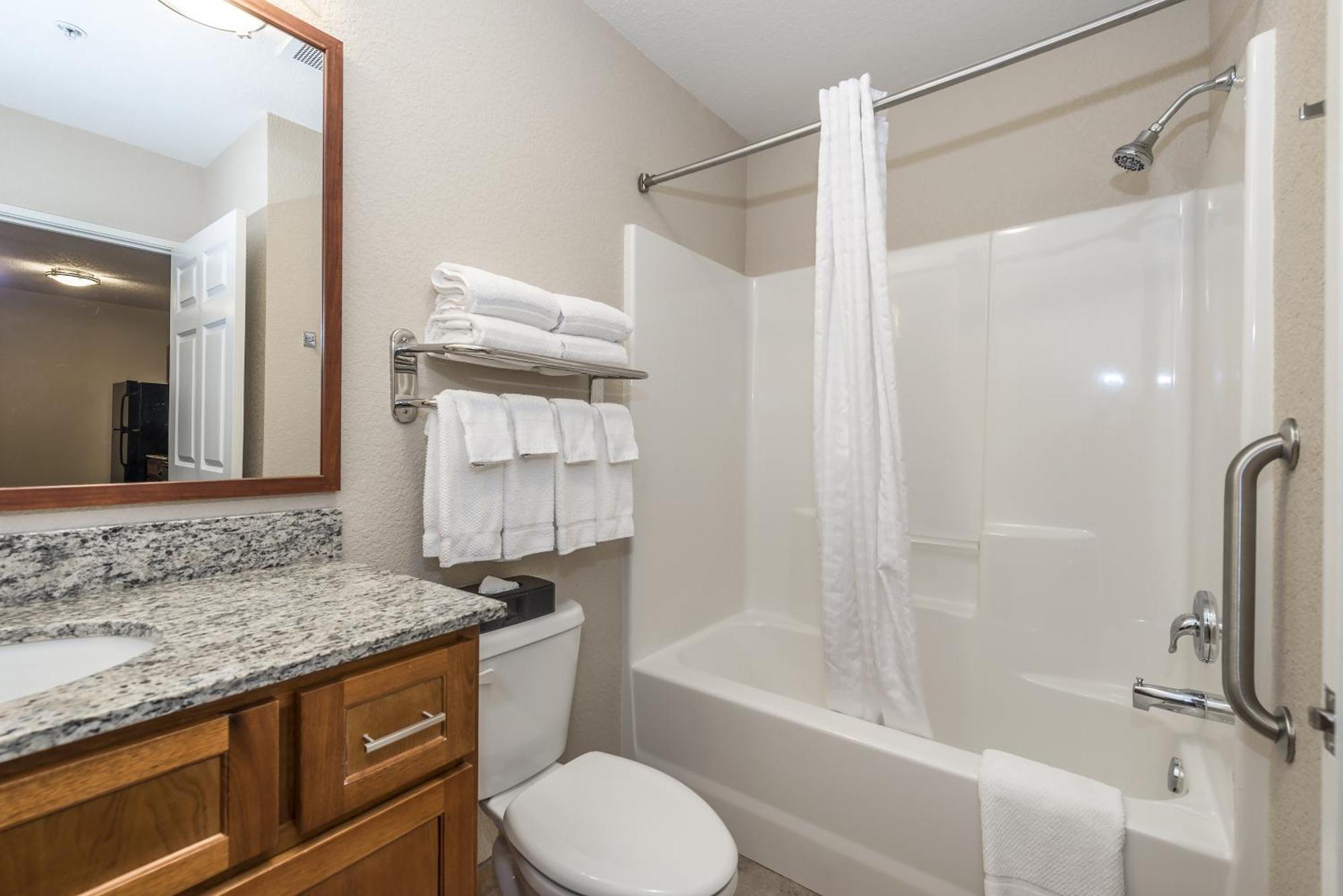 Candlewood Suites Burlington By Ihg Exterior photo